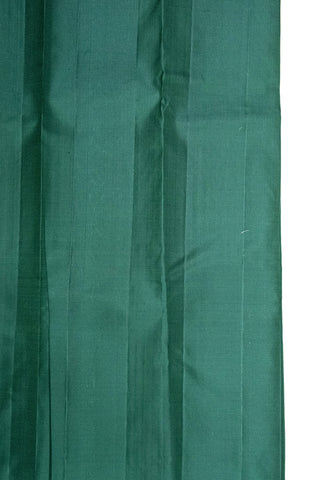 CREAM & GREEN - KANCHIPURAM HANDLOOM BORDERLESS PURE SILK SAREE