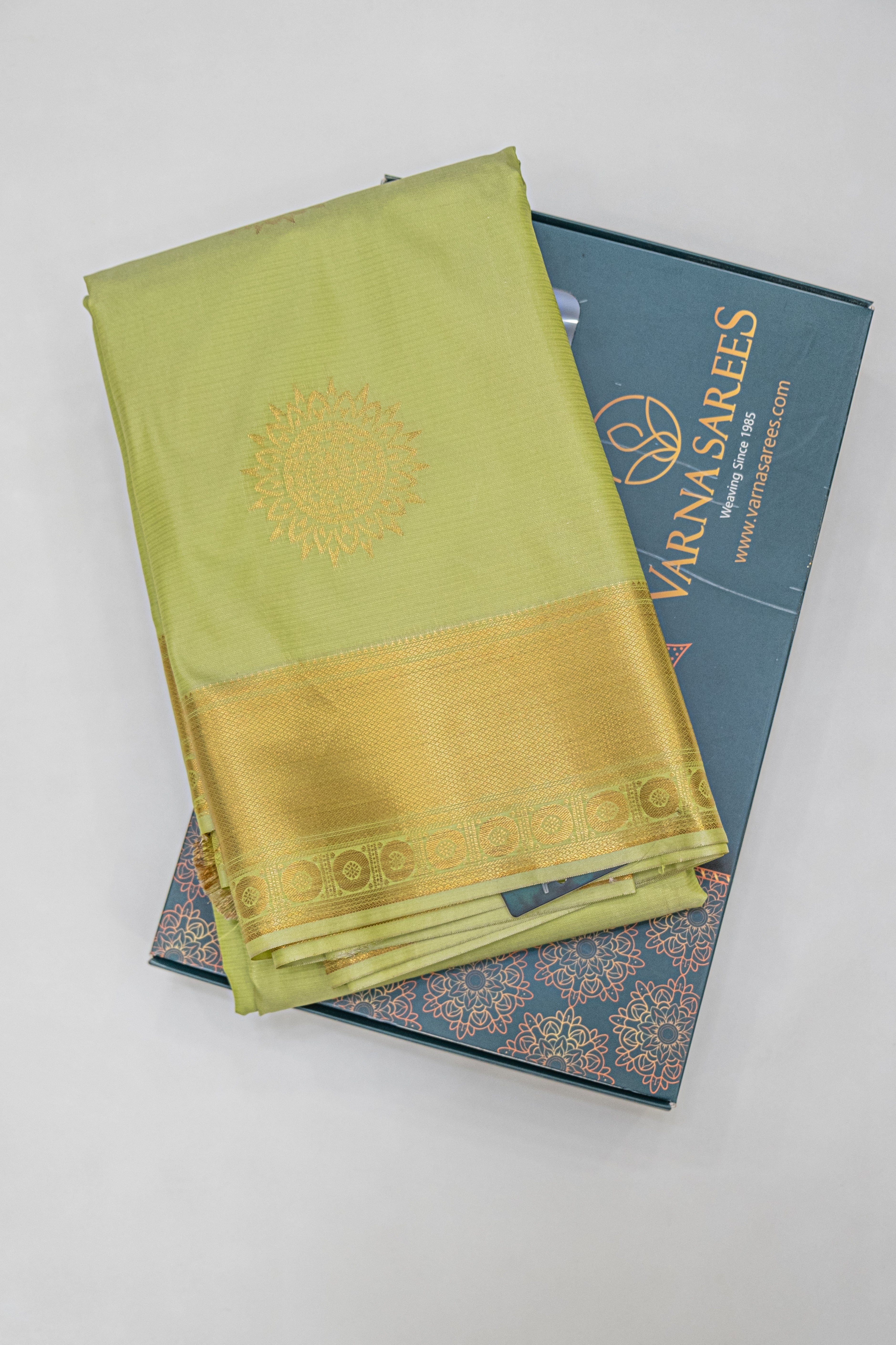 LIGHT GREEN & PURPLE - KANCHIPURAM KORVAI SEMI SILK SAREE